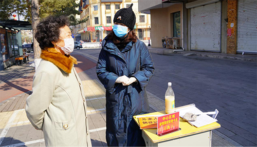 【最美逆行者】戰(zhàn)疫女神，節(jié)日快樂